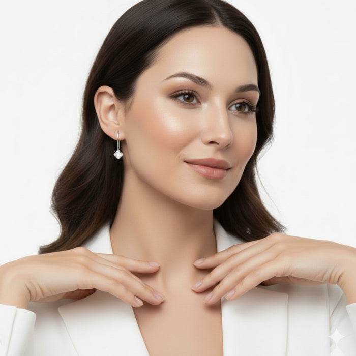 Van Cleef Minđuše Detelina Srebrne Bele Viseće