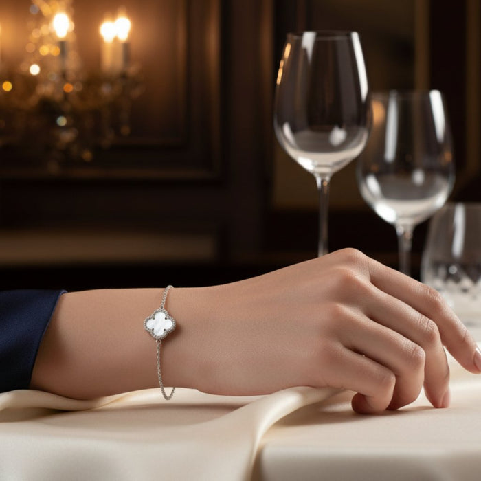 Narukvica Detelina Bela sa Cirkonima - Srebro 925